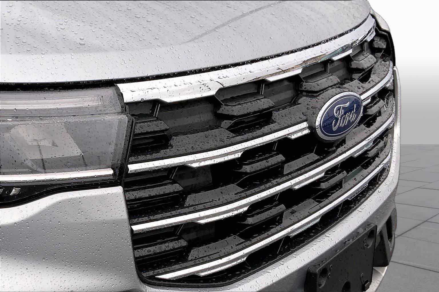 Certified 2025 Ford Explorer Active w/ Active Comfort Package RWD image 29