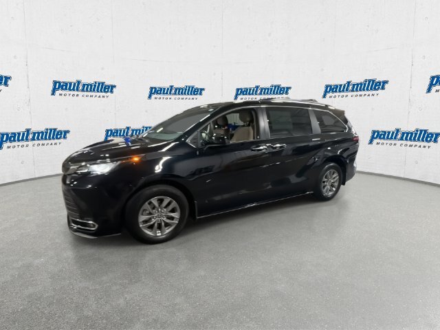Used 2022 Toyota Sienna XLE FWD image 5