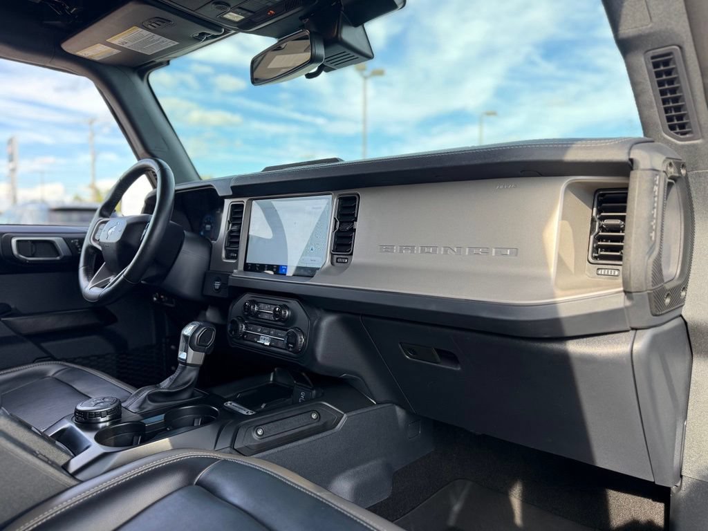 Certified 2025 Ford Bronco Outer Banks AWD/4WD image 16