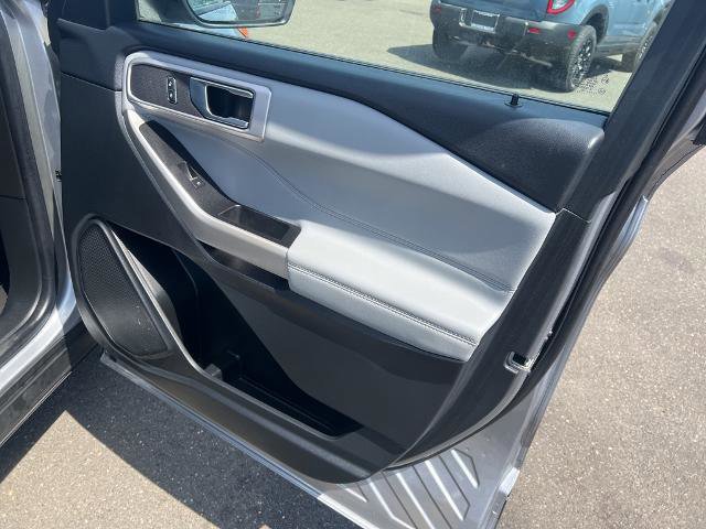 Certified 2022 Ford Explorer XLT w/ Equipment Group 202A image 24