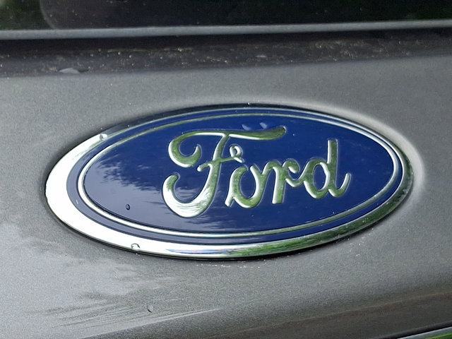 Certified 2023 Ford Explorer Limited w/ Equipment Group 301A AWD/4WD image 31