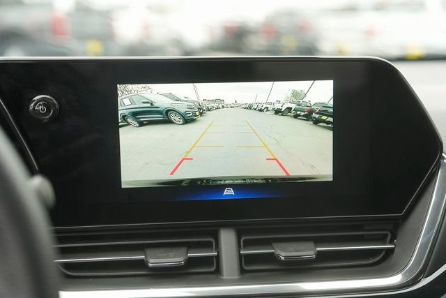 Used 2025 Chevrolet Trax RS w/ Sunroof Package image 27