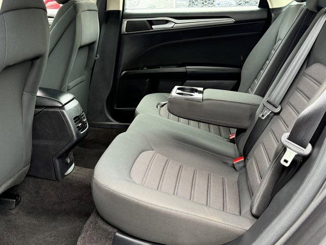 Certified 2020 Ford Fusion SE image 18