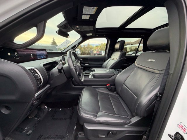 Certified 2025 Ford Expedition Max Platinum w/ Stealth Appearance Package AWD/4WD image 7