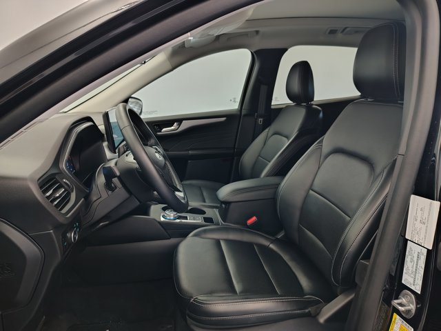 Certified 2025 Ford Escape Platinum AWD/4WD image 10