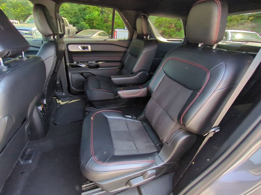 Certified 2023 Ford Explorer ST-Line w/ Class IV Trailer Tow Package RWD image 15