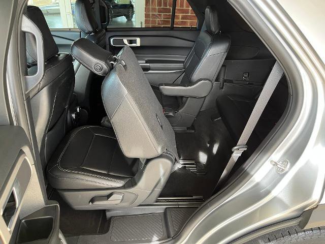 Certified 2020 Ford Explorer XLT w/ Equipment Group 202A image 26