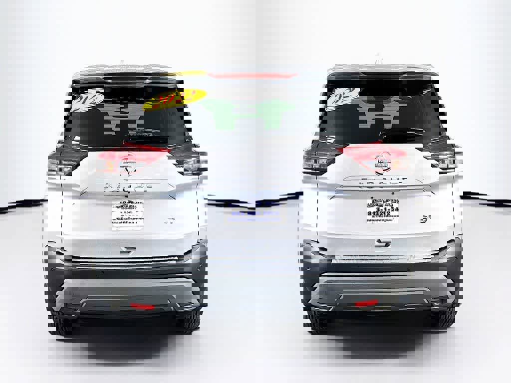 Used 2022 Nissan Rogue SV image 5