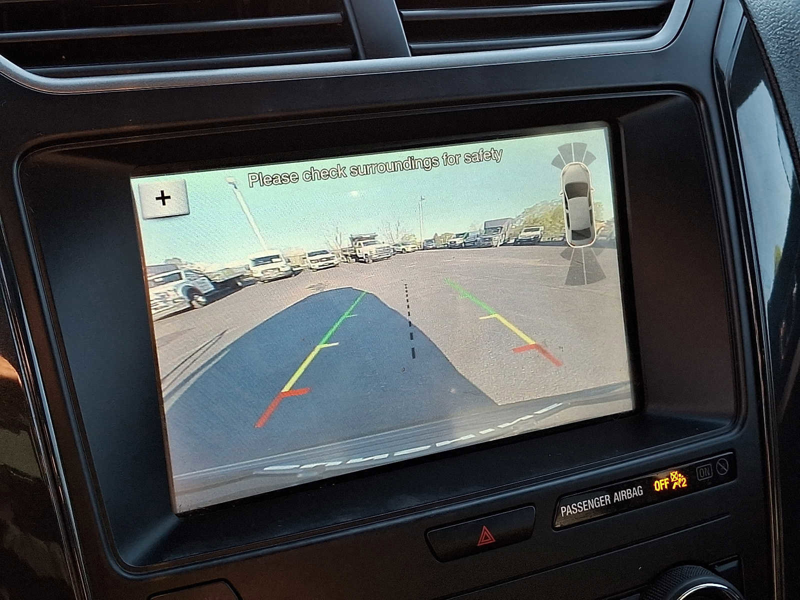 Certified 2019 Ford Explorer XLT w/ Equipment Group 202A image 20