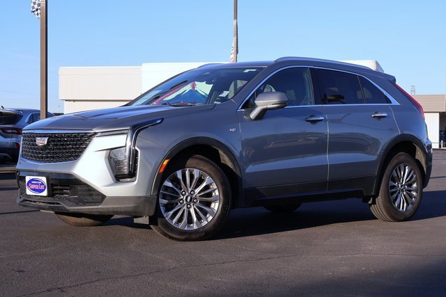 Used 2024 Cadillac XT4 Premium Luxury image 15