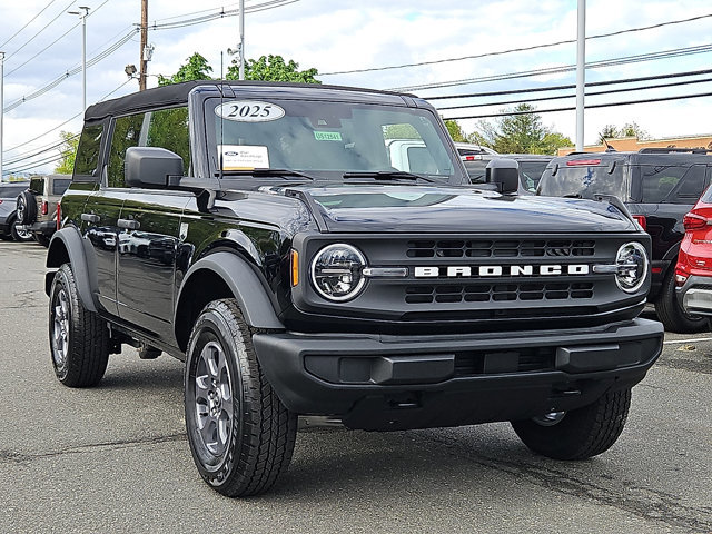 Certified 2025 Ford Bronco Big Bend AWD/4WD image 2