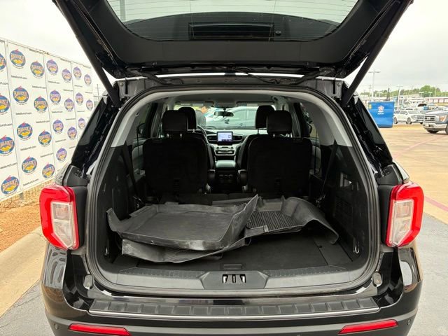 Certified 2023 Ford Explorer XLT w/ Equipment Group 202A AWD/4WD image 6