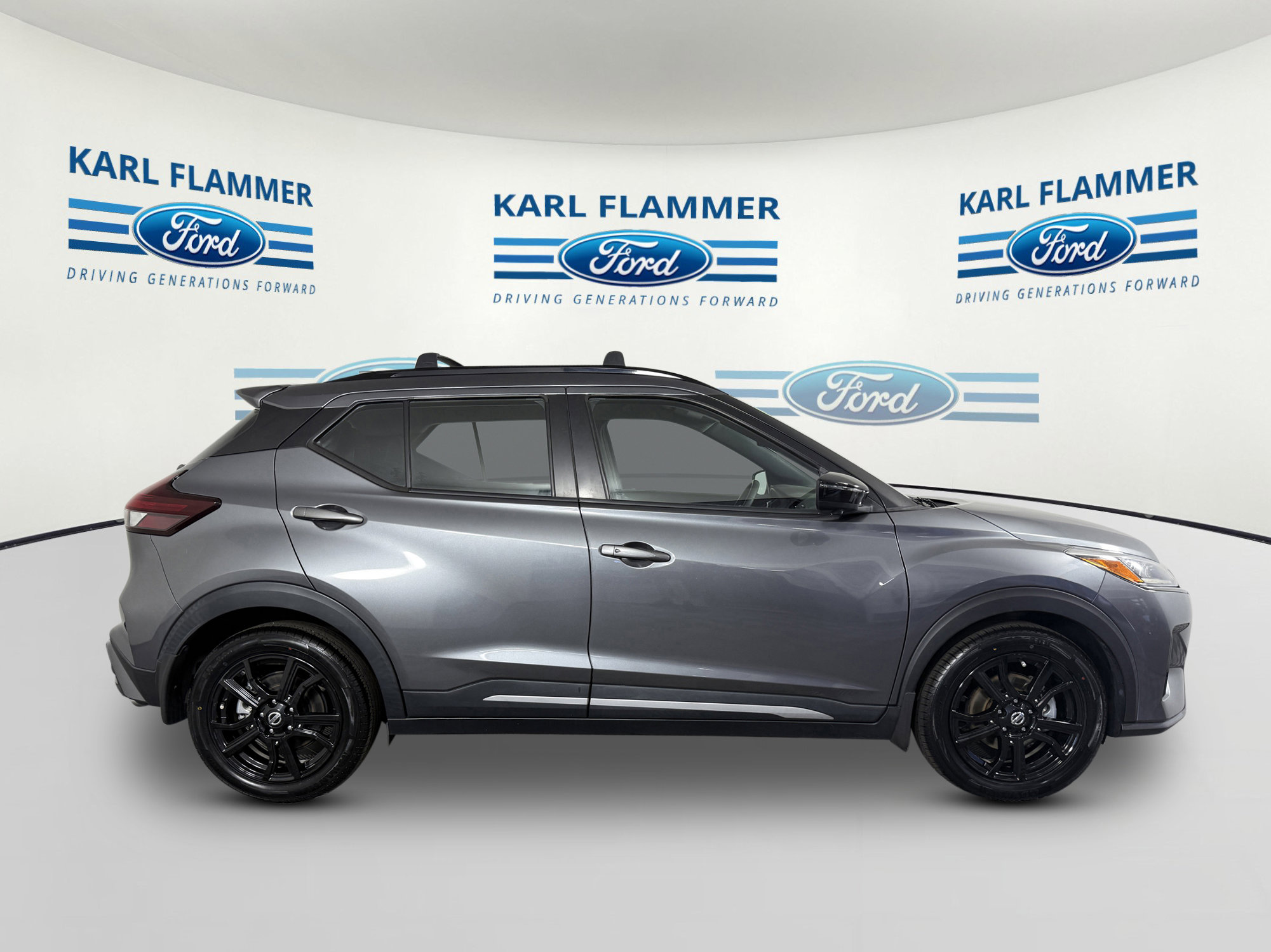 Used 2021 Nissan Kicks SR w/ Interior Electronics Package image 2