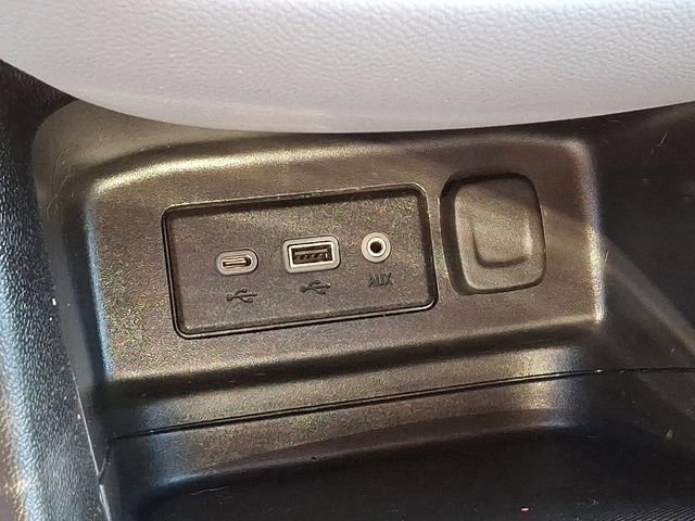 Used 2021 Chevrolet Equinox LS w/ LS Convenience Package image 26