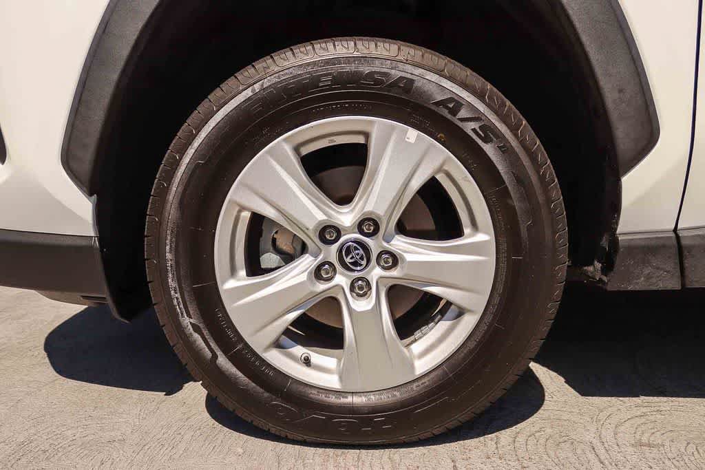 Used 2020 Toyota RAV4 LE w/ All Weather Liner Package AWD/4WD image 11