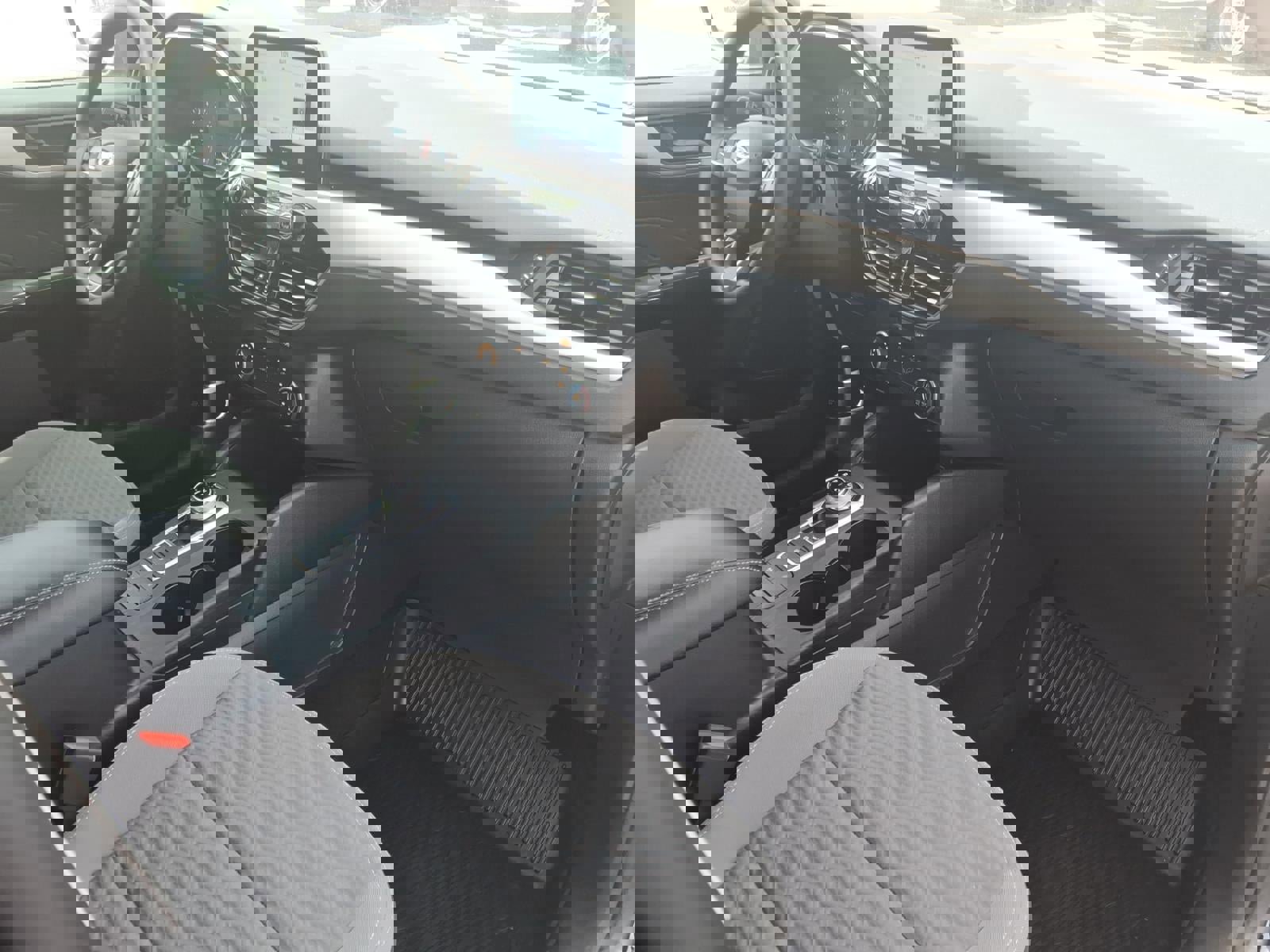 Certified 2022 Ford Escape SE image 10