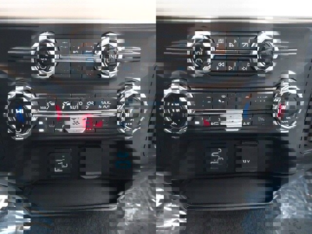 Certified 2021 Ford F150 XLT w/ Equipment Group 302A High image 21