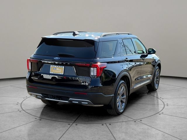 Certified 2025 Ford Explorer Active w/ Active Comfort Package AWD/4WD image 11