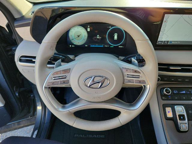 Used 2023 Hyundai Palisade Limited FWD image 13