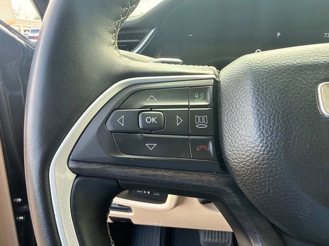Used 2022 Jeep Grand Cherokee Limited w/ Luxury Tech Group II RWD image 30