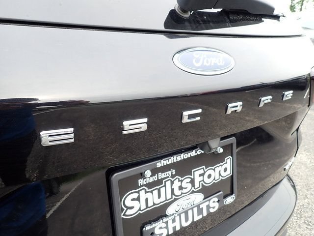 Certified 2023 Ford Escape ST-Line Select w/ Tech Pack #2 AWD/4WD image 5