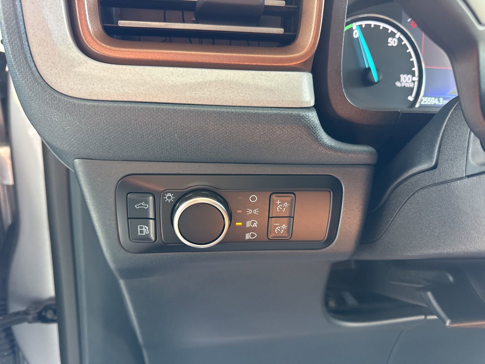 Certified 2024 Ford Maverick Lariat FWD image 29