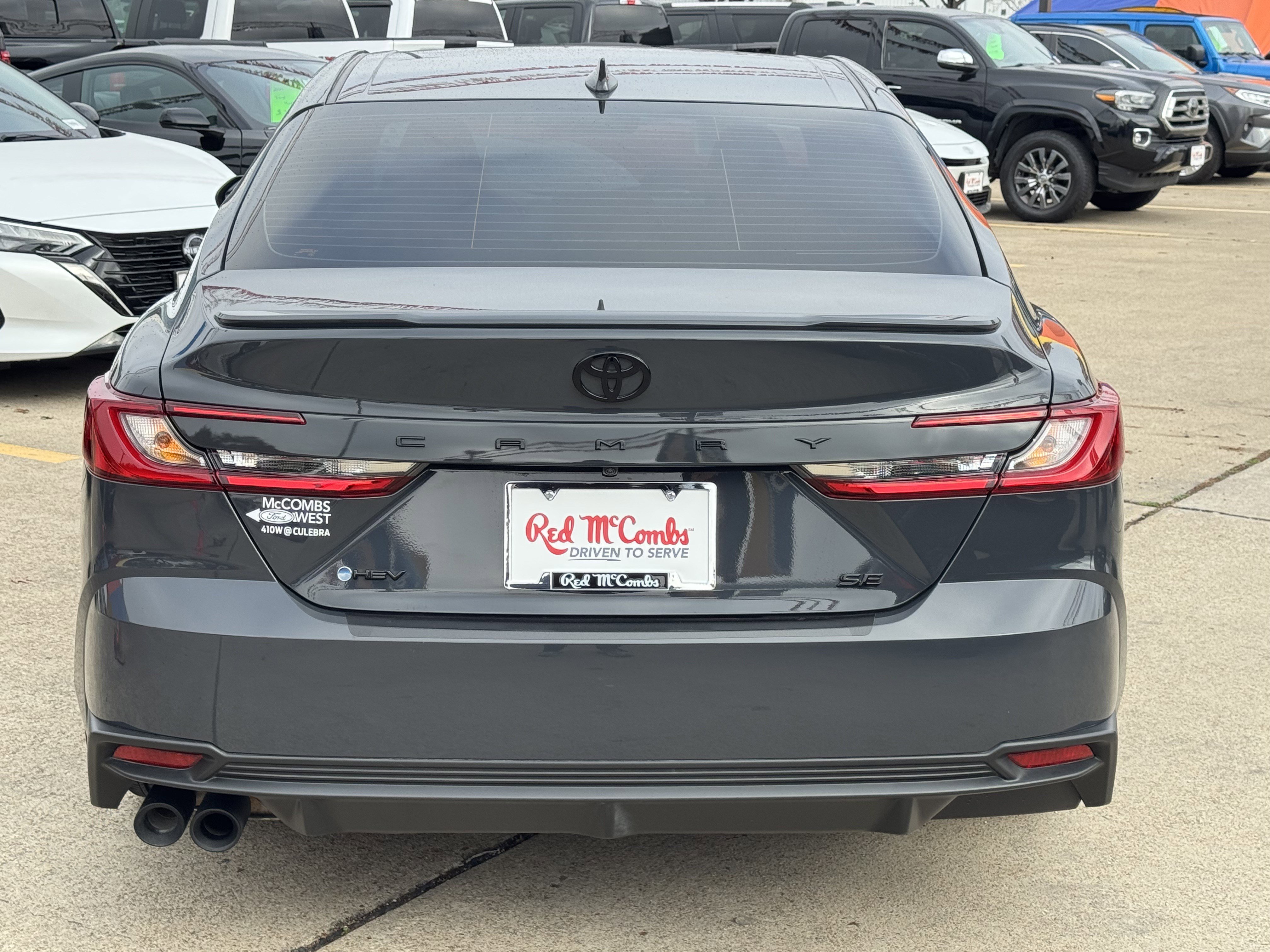 Used 2025 Toyota Camry LE image 6