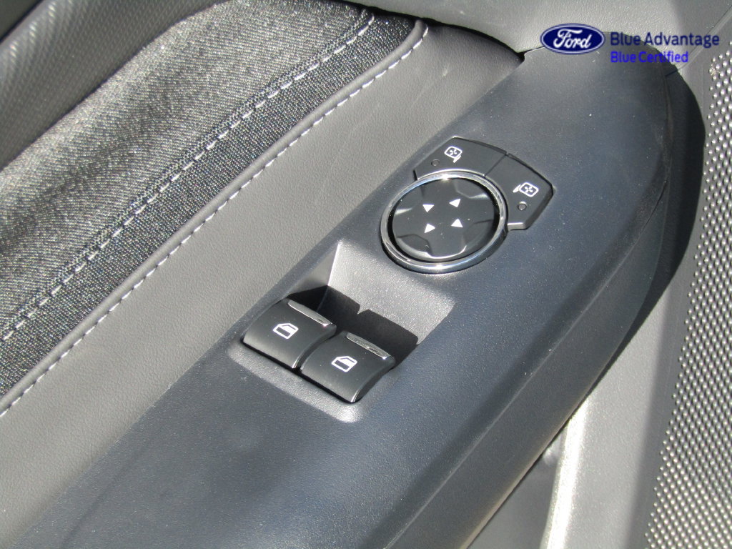 Certified 2026 Ford Mustang Coupe RWD image 17