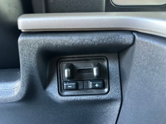 Certified 2025 Ford Expedition Active image 31