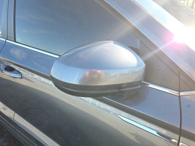 Used 2022 Volkswagen Taos SE image 9