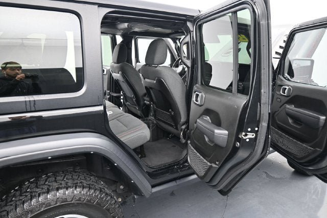 Used 2024 Jeep Wrangler Unlimited Rubicon AWD/4WD image 13