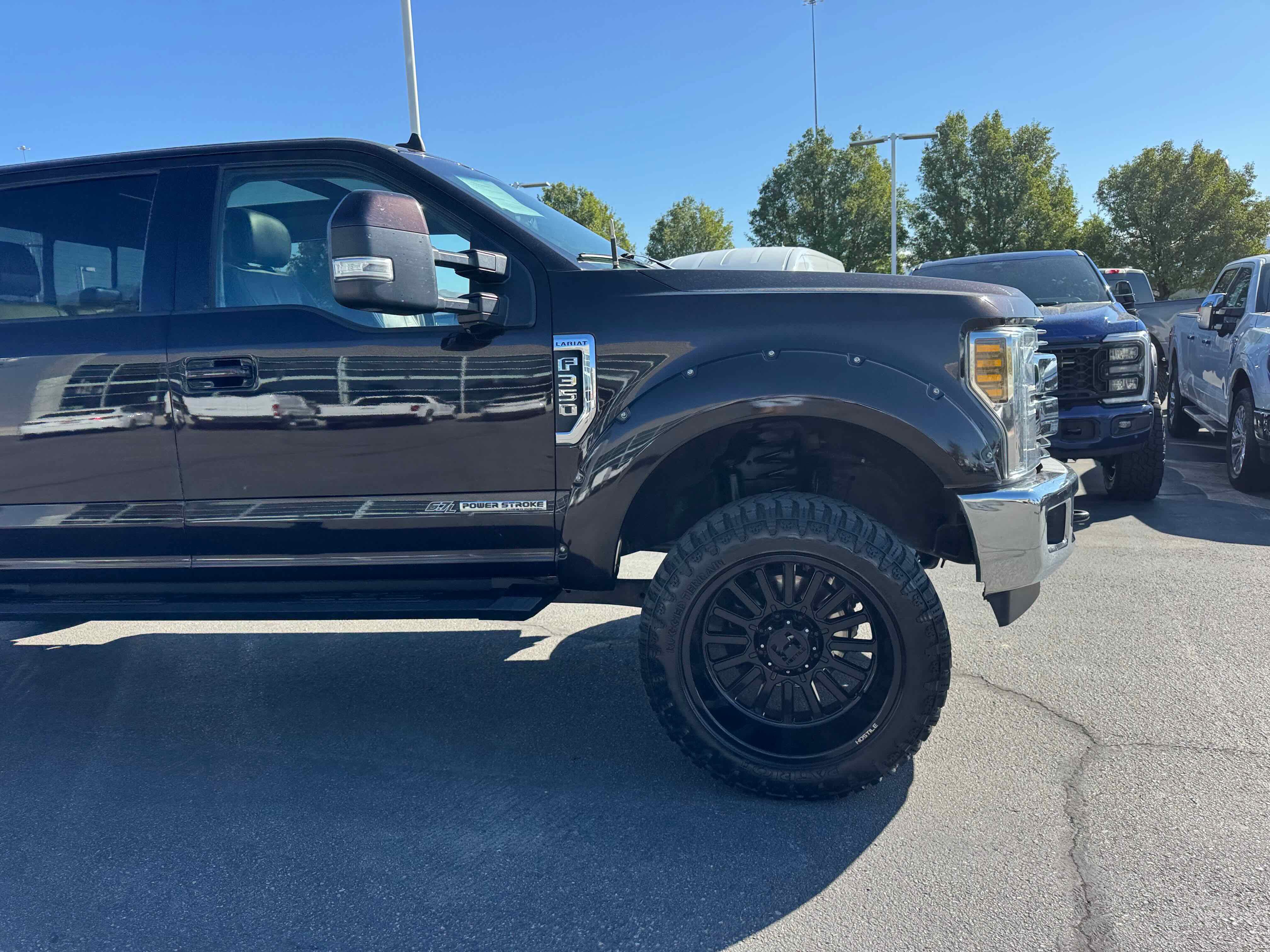 Certified 2019 Ford F350 Lariat image 10