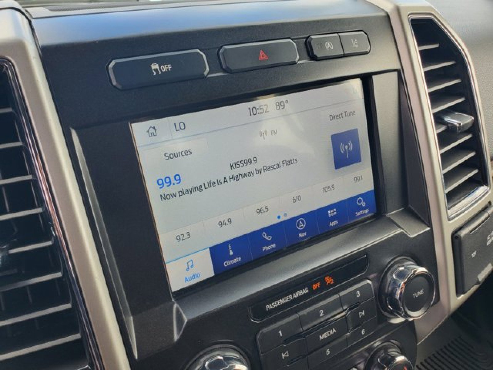 Certified 2020 Ford F150 Lariat image 22