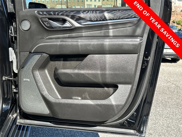 Used 2022 GMC Yukon XL Denali image 16