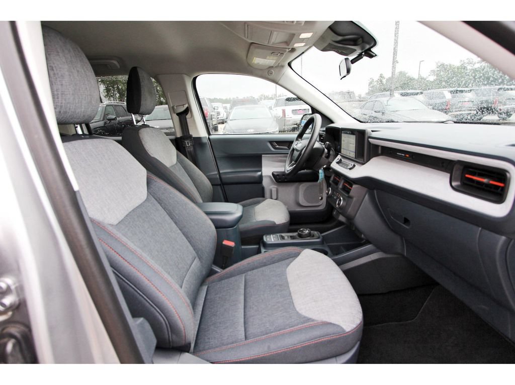 Certified 2022 Ford Maverick XLT FWD image 28