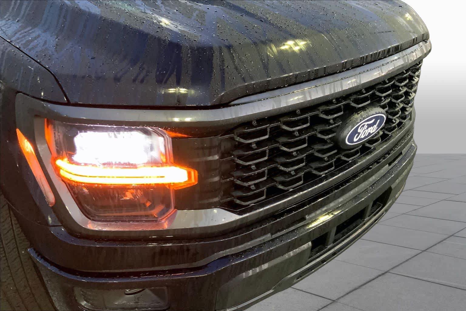 Certified 2025 Ford F150 STX w/ Equipment Group 200A RWD image 28