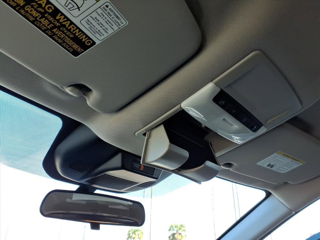 Used 2024 Nissan Rogue S image 21