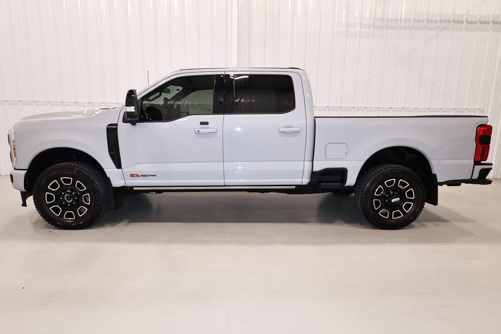 Certified 2025 Ford F350 4x4 Crew Cab Super Duty image 7