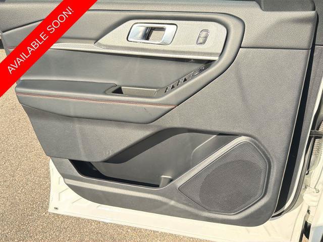 Certified 2025 Ford Explorer ST-Line AWD/4WD image 30