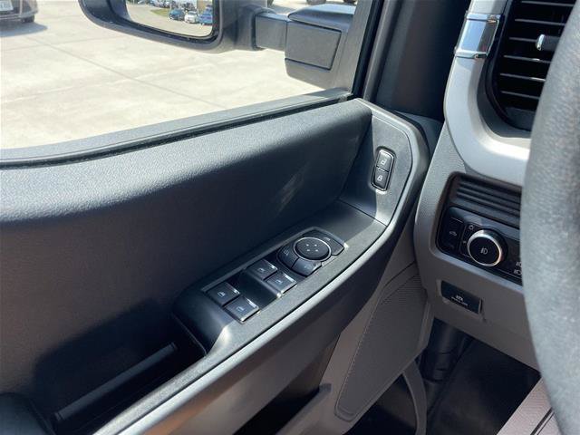 Certified 2025 Ford F250 XLT w/ FX4 Off-Road Package AWD/4WD image 29