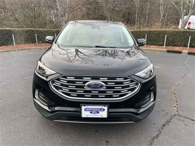 Certified 2022 Ford Edge Titanium image 2