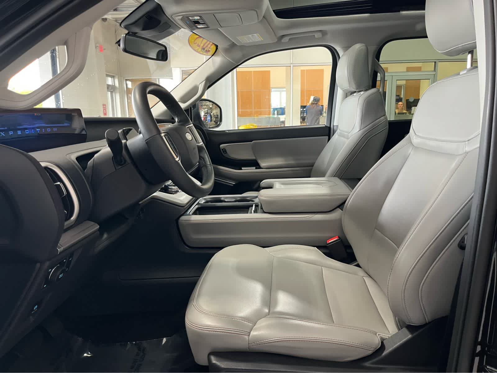 Certified 2025 Ford Expedition Active AWD/4WD image 20
