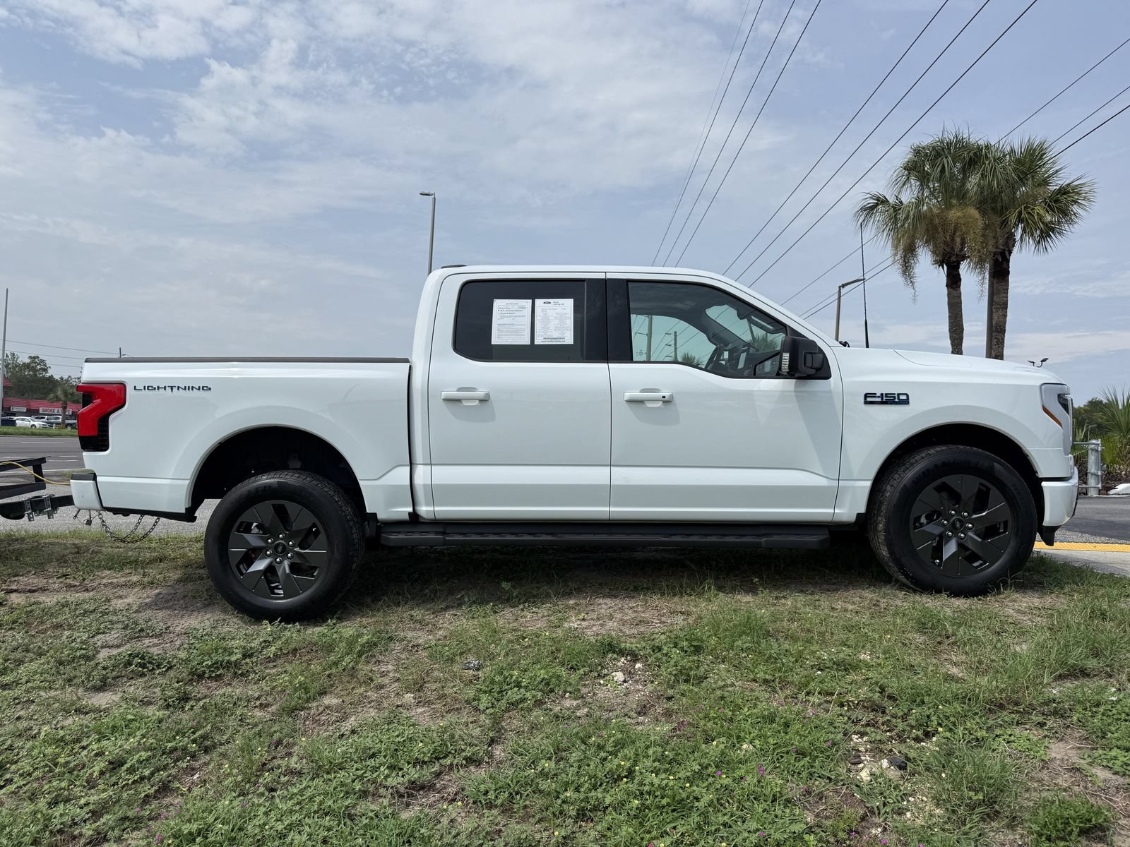 Certified 2025 Ford F150 Lightning Flash AWD/4WD image 3