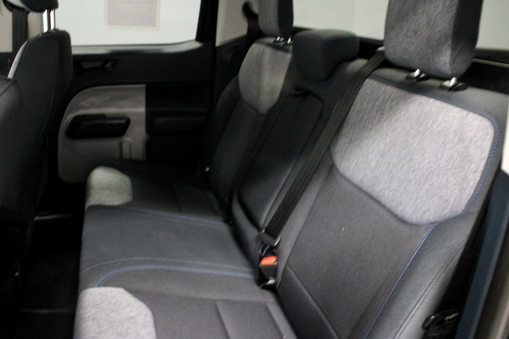 Certified 2025 Ford Maverick XLT w/ 4K Tow Package AWD/4WD image 21