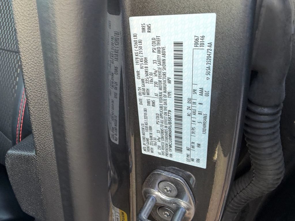 Certified 2024 Ford Escape ST-Line w/ Tech Pack #1 FWD image 15