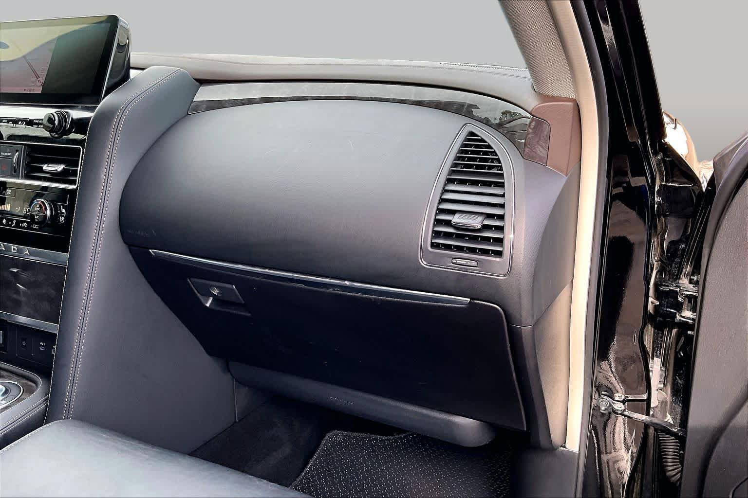 Used 2023 Nissan Armada Platinum w/ Captain's Chairs Package RWD image 19