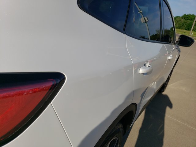 Certified 2022 Ford Escape SE w/ SE Sport Appearance Package AWD/4WD image 10