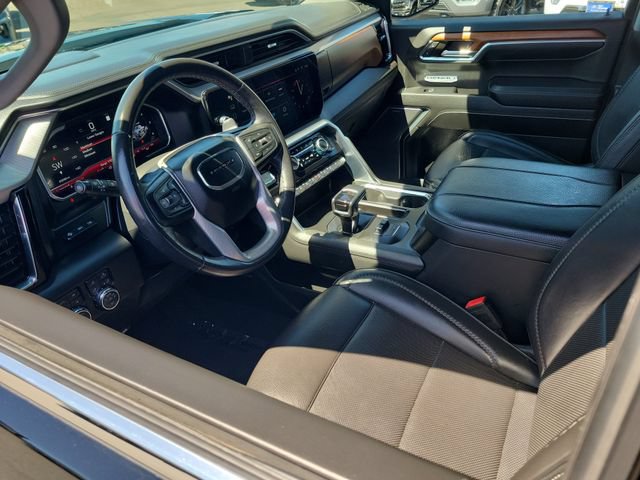 Used 2023 GMC Sierra 1500 Denali w/ Technology Package AWD/4WD image 3