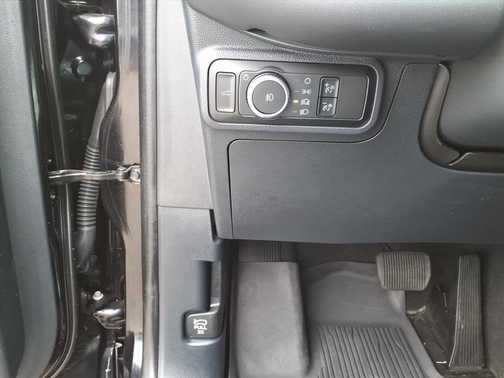 Certified 2025 Ford Explorer ST-Line w/ Premium Package image 12