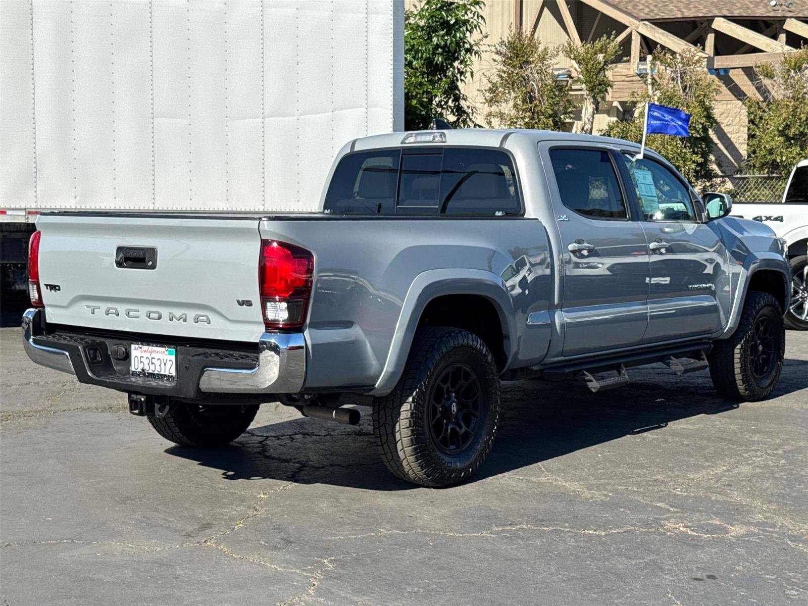 Used 2020 Toyota Tacoma SR5 image 5